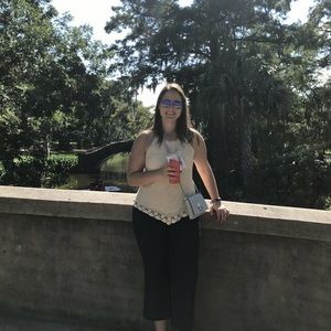 Meet your Posher, Alexandra